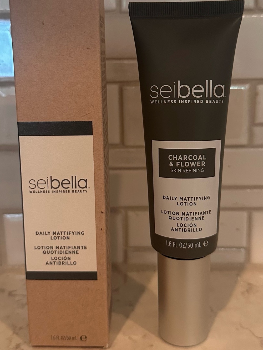 Seibella Charcoal & Flower Daily Mattifying Lotion - New